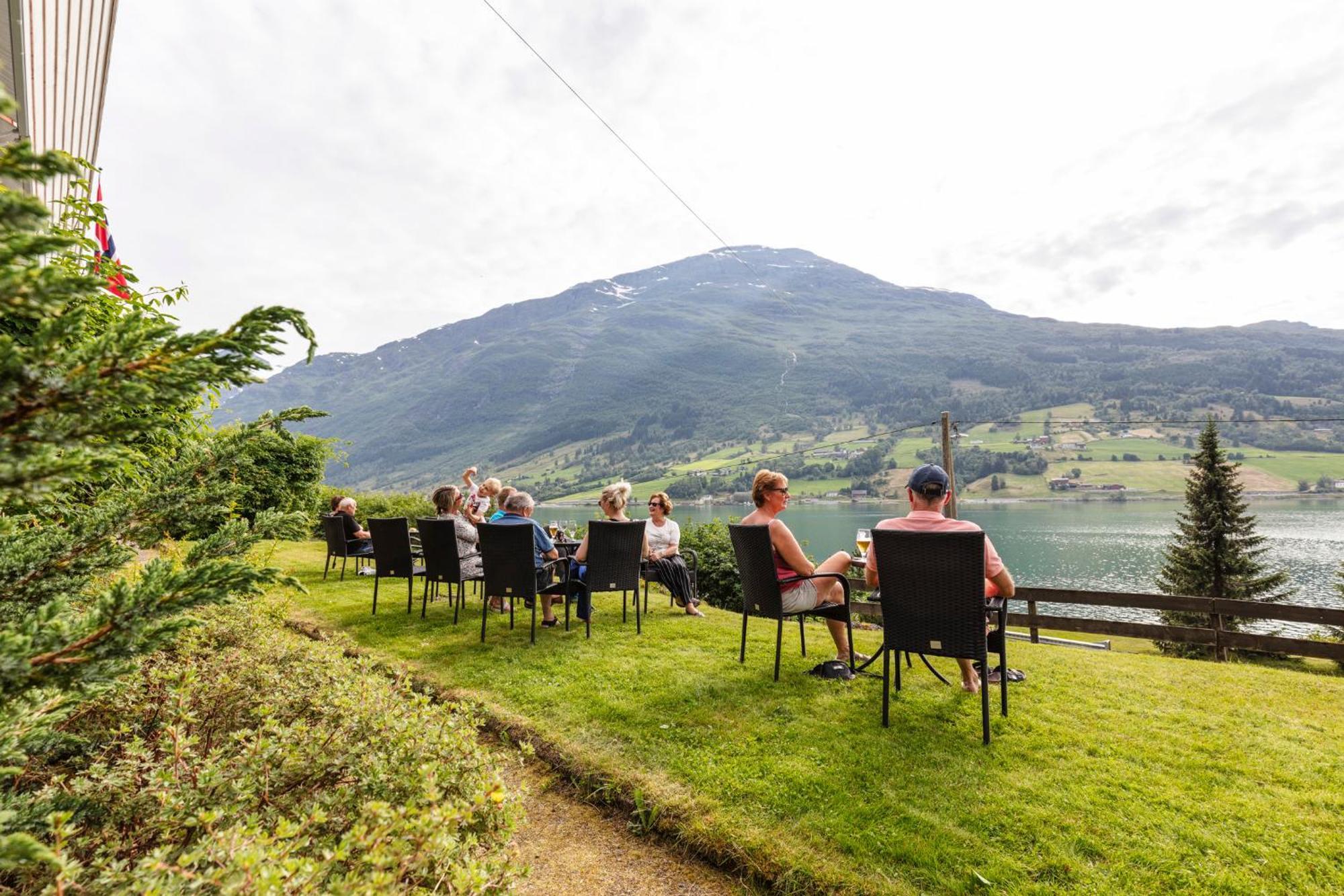 Olden Fjordhotel Esterno foto